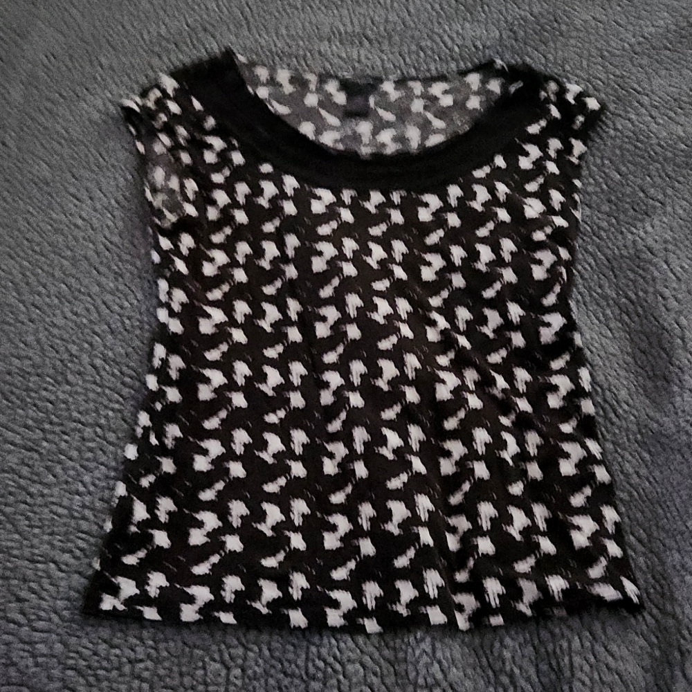 Ann Taylor Brown and White Patterned Cap-Sleeve Top